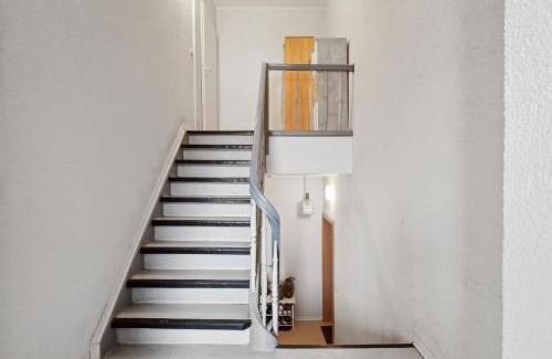 Bismarck Apartment | Stylish & Relaxing Penthouse ~ Workspace ~ Parking