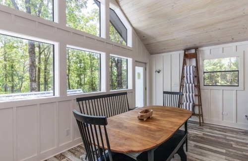 Little Kowaliga House | Stylish Retreat Meets Provincial Lakeside Oasis