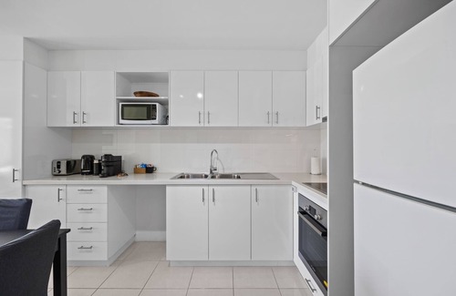 Rockingham Apartment | Stylish Rockingham Stay with Wi-Fi & Parking