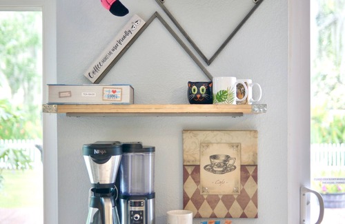 Sebring House | Stylish Sebring House – Across from Lake Jackson & close to the Downtown Circle