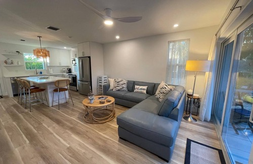 Key Largo Condo | Stylish & Secluded: Pool, Dock, Key Largo Living