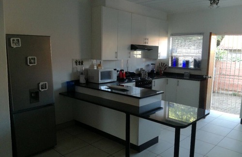 Greater Johannesburg Metropolitan Area House | Stylish spacious duplex