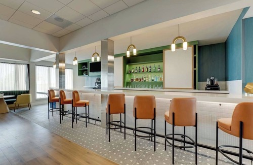 Mayo Clinic House | Stylish Stay in Scottsdale w/Pool, Gym & Near Mayo Clinic Campus Scottsdale!