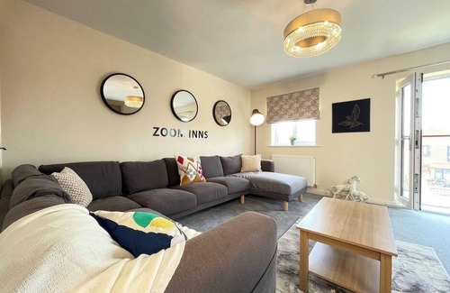 Salford Apartment | Stylish Stay in Vibrant Salford, Manchester!