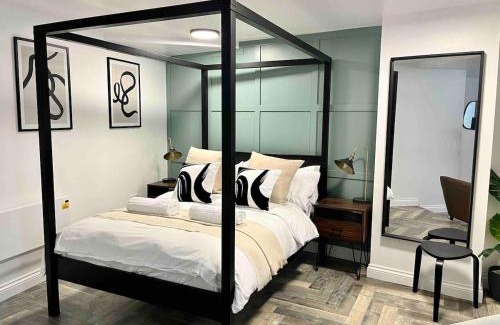 Torquay City Centre Apartment | Stylish Studio Apartment on Torquay Harbourside!