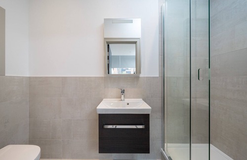 Tottenham Green Apartment | Stylish studio flat in North London