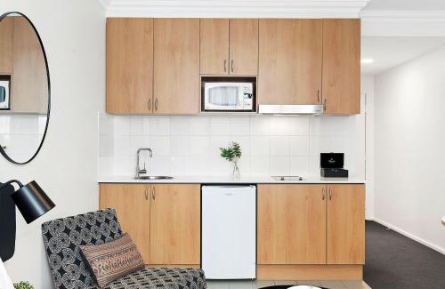 Perth Central Business District Apartment | Stylish Urban Gem Downtown Perth