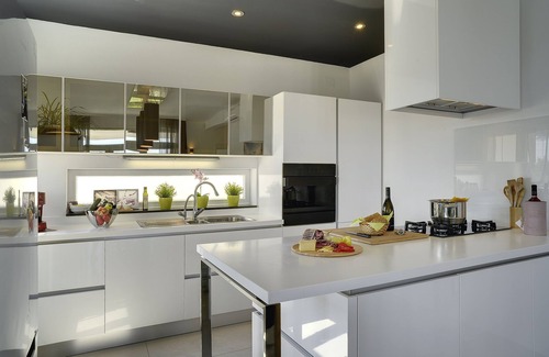 Medulin House | Stylish villa* with pool, piano, 200 m from the sea, top location, restaurants, bars