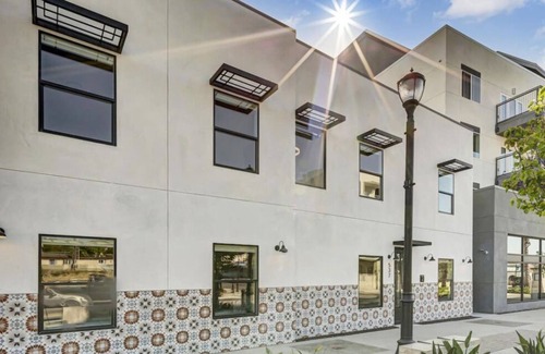 Vista Apartment | Stylish Vista Gem, Walk To Downtown, Near Beach