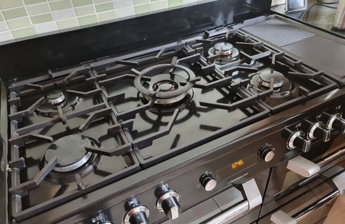 Hoylake House | Stylishly decorated 3 bed home close to the sea