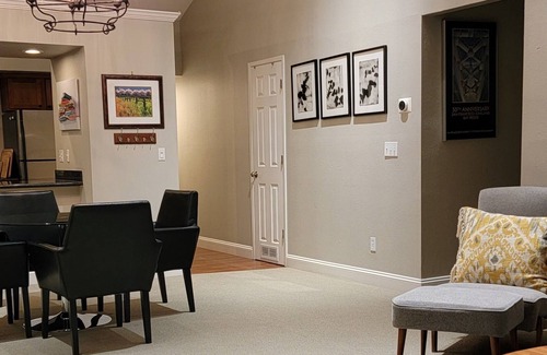 Yountville House | Stylistic 2 Bedroom, 2 Bath Townhome in Yountville