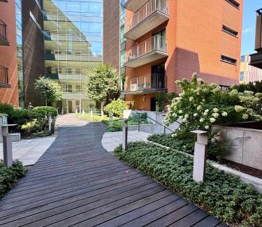 Warszawskie Apartment | Stylowe studio z parkingiem - 3 minuty od Dworca & Galerii Krakowskiej