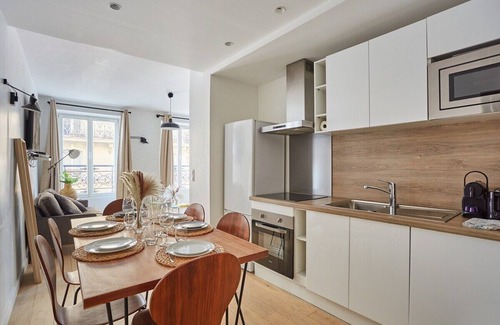 4th Arrondissement Apartment | Sublim Apartment Le Marais Center of Paris