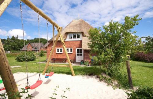 Suddorf Apartment | Suetjers-Wenang