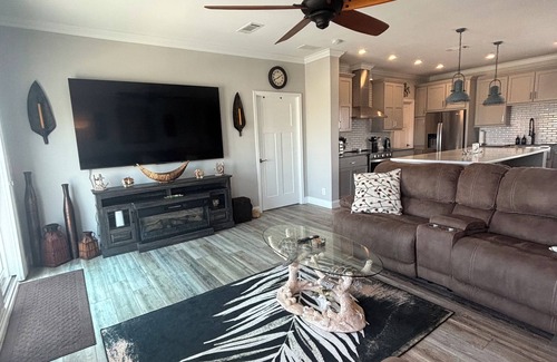 Sugarloaf Key House | Sugarloaf Key - Beautiful 3-bedroom house on a canal with a boat lift!