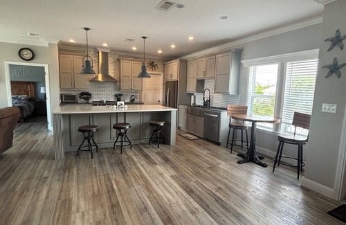 Sugarloaf Key House | Sugarloaf Key - Beautiful 3-bedroom house on a canal with a boat lift!
