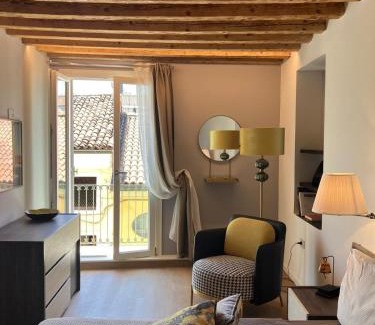 Schio Apartment | Sui tetti di Schio - Apartments guest house