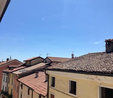 Schio Apartment | Sui tetti di Schio - Apartments guest house