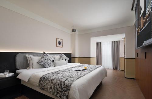 Jinjiang Hotel | Suisse place Chunxi Taikoo Chengdu Serviced Apartments