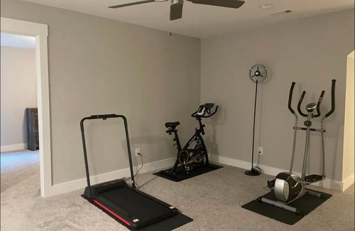 Murfreesboro House | Suit with private bathroom #1 in house Murfreesboro TN