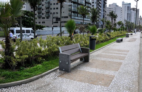 Aviacao Apartment | Suitable for 06 people - Praia Grande - Aviation - One block from the beach.