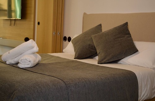 Figueras (Castropol) Apartment | Suite 202 - 1 Bedroom Suite in Amando Perez Suites