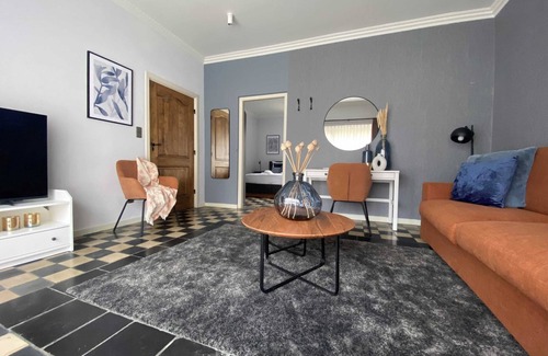 Ellikom Hotel | Suite B5 Summary: Rel