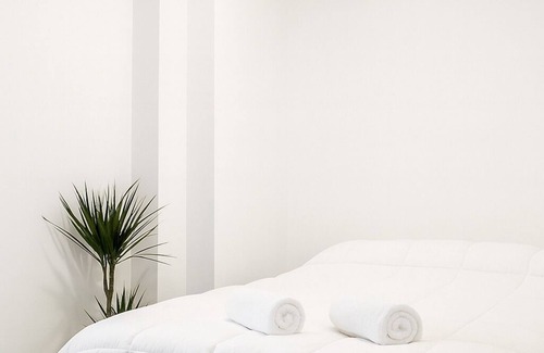 Algeciras Apartment | Suite by Hawkins Exterior 2nd B