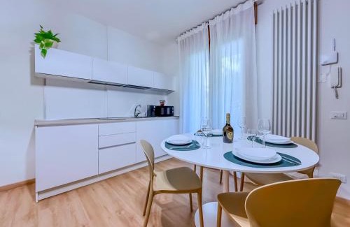 Abano Terme Apartment | Suite Deluxe Apartment Modern Elegance Free Parking