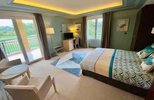 Juvignac Apartment | Suite Deluxe vue sur Golf