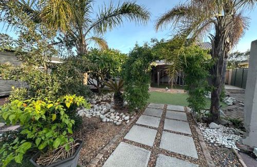 Parow North Apartment | Suite Dreams Garden Dream Cottage