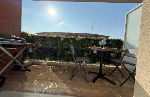 Avion Apartment | Suite Eden Spa, Appart'hôtel bien être , Patio de standing barbecue - TV XL CinéSport, Lit Q-Size, Wifi, P-Gratuit en Résidence