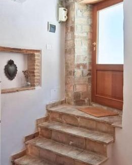 Caprarola House | Suite Farnese "La Luisella" - Grazioso appartamento storico adiacente a Palazzo Farnese