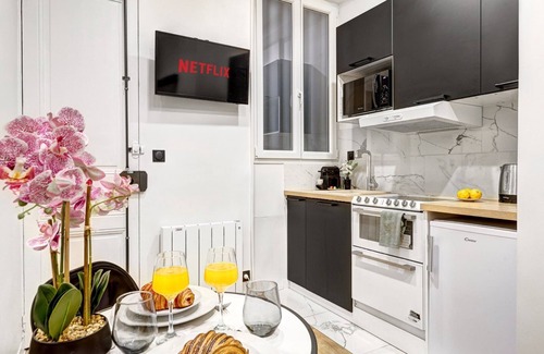 Porte-Dauphine Apartment | Suite Léo – Studio Cosy au Cœur du 16e