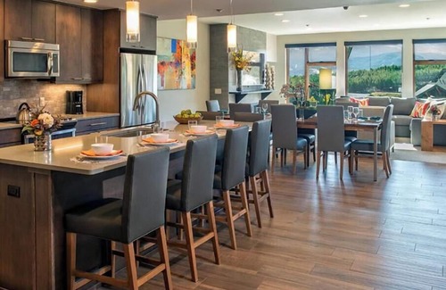 Peak 8 Resort | Suite on Peak 8: True ski-in/ski-out directly on peak 8 lifts, ski-school!