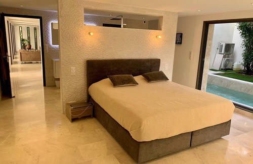 Jacou Bed & Breakfast | Suite Prestige Dans une Villa Luxueuse Avec Tout Confort et Services