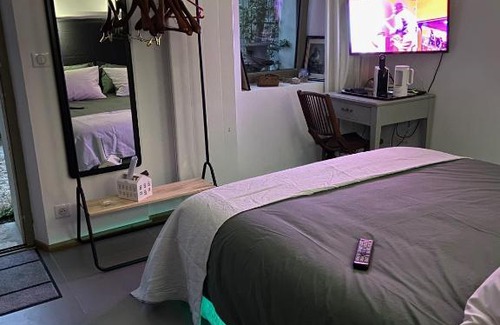 Guerville House | Suite privée avec accès jardin en coeur de village