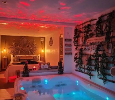 Six-Fours-les-Plages Apartment | Suite & SPA Just Dream 28