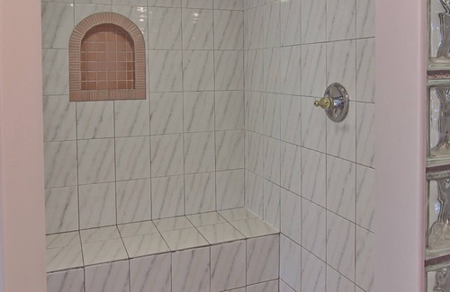 Mayfield Bed & Breakfast | Suite with private sauna & Jacuzzi on Lake Dubonnet located near Traverse City