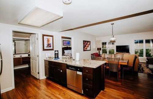 Hershey Apartment | Suits at Hershey Resort 2-bedroom 2-bath - full kitchen, AC, game & fitness room