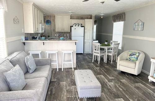 Navarre Cottage | Sum Beaches Paradise Cottage 8