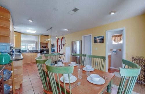 Bay Park House | Summer at BayView House, bring fido!