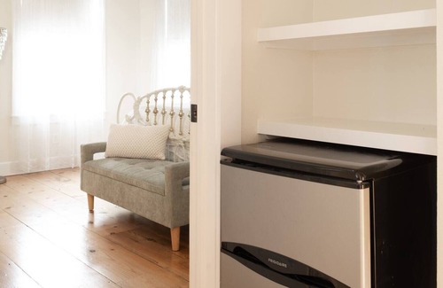 Round Top House | Summer at Round Top Rose | Cozy, Cute, Centrally Located to the Best Spots