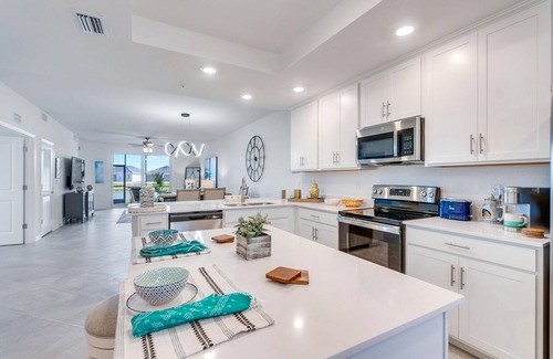 Punta Gorda Condo | Summer Breeze Veranda 2bed/2bath + Den Veranda with Golf