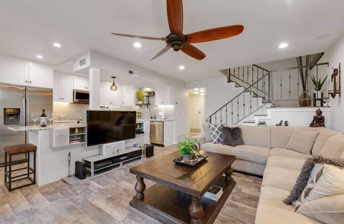Palm Desert Condo | Summer Escape: Save 25% Now!