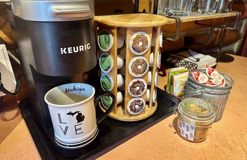 Oden Cabin | Summer Getaway - Cozy Log Cabin right on Crooked Lake Waterfront