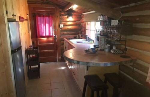 Oden Cabin | Summer Getaway - Cozy Log Cabin right on Crooked Lake Waterfront