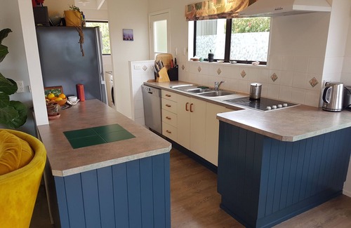Whangarei Heads House | Summer getaway in McLeod Bay