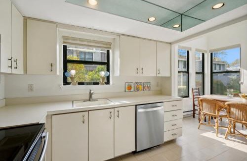 Southampton Apartment | Summer in the Hamptons