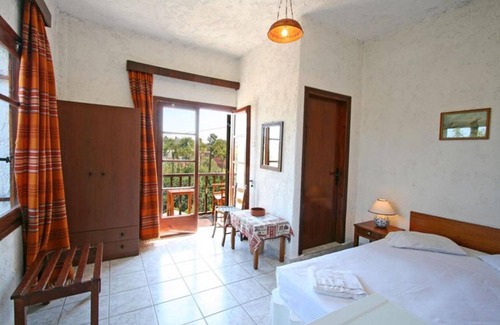 Maleme Hotel | Summer Lodge